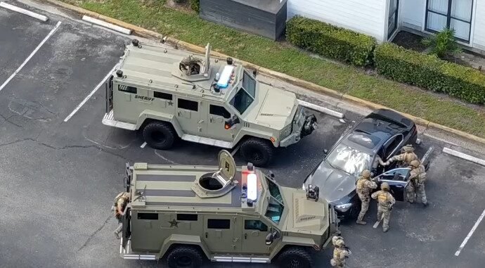 Man Arrested After Firing at Apartment Staff, Barricading Himself in Tampa Parking Lot