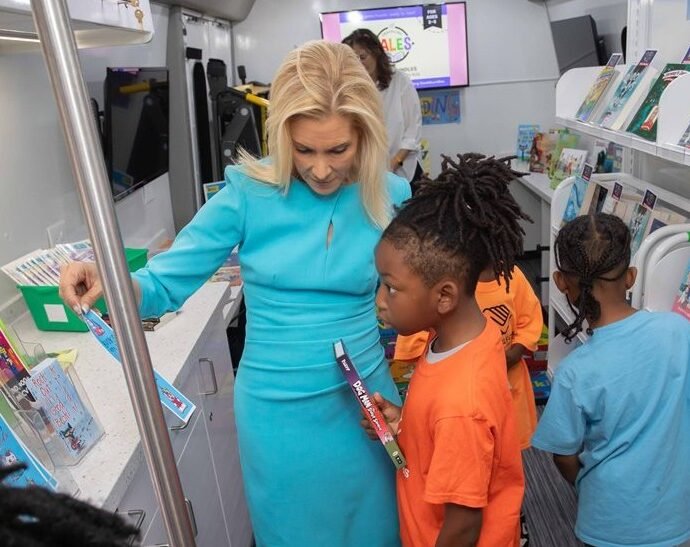 mayor-deegan-literacy