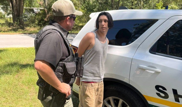 Fugitives Wanted for Armed Burglaries Arrested in Suwannee County