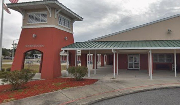 Clay County 5th Grader Arrested After Bringing Pocketknife to Oakleaf Village Elementary